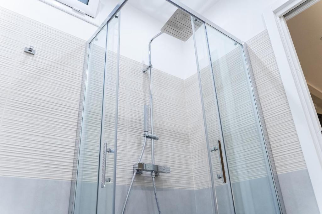 Bagno privato con doccia e set di cortesia